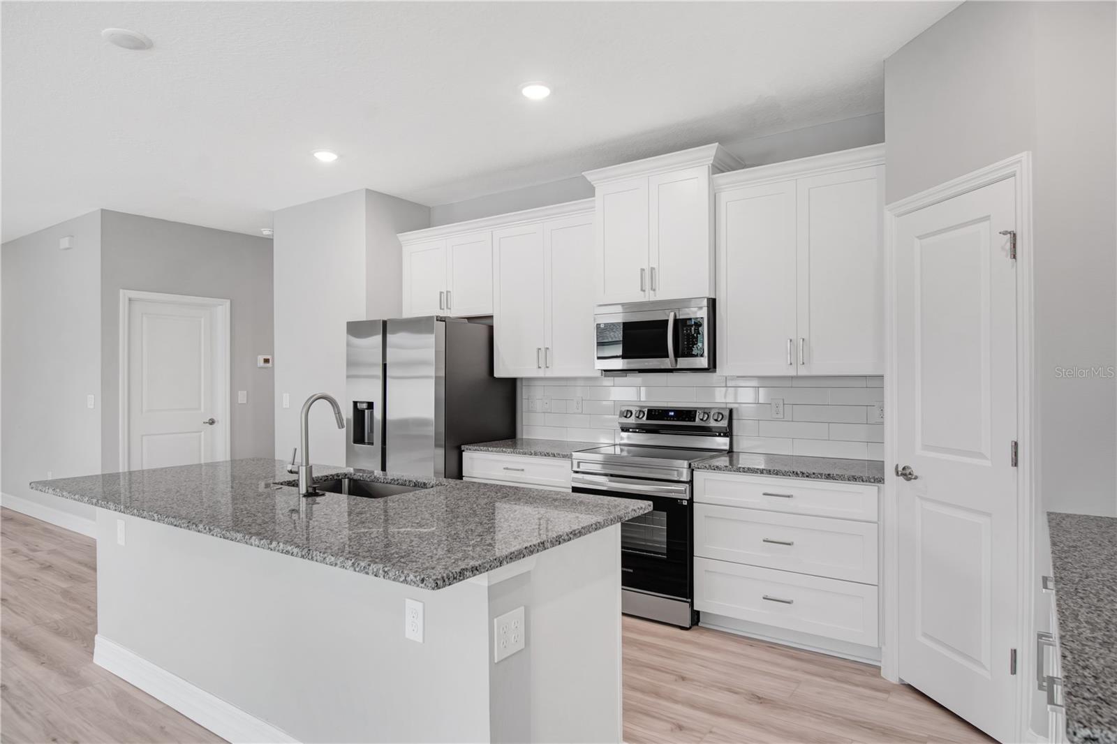 MARION OAKS UN 07 - Residential