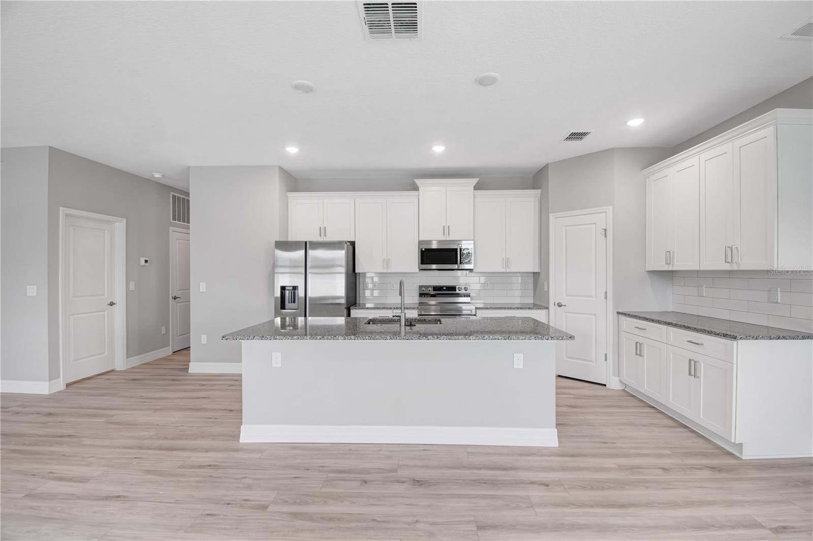 MARION OAKS UN 07 - Residential