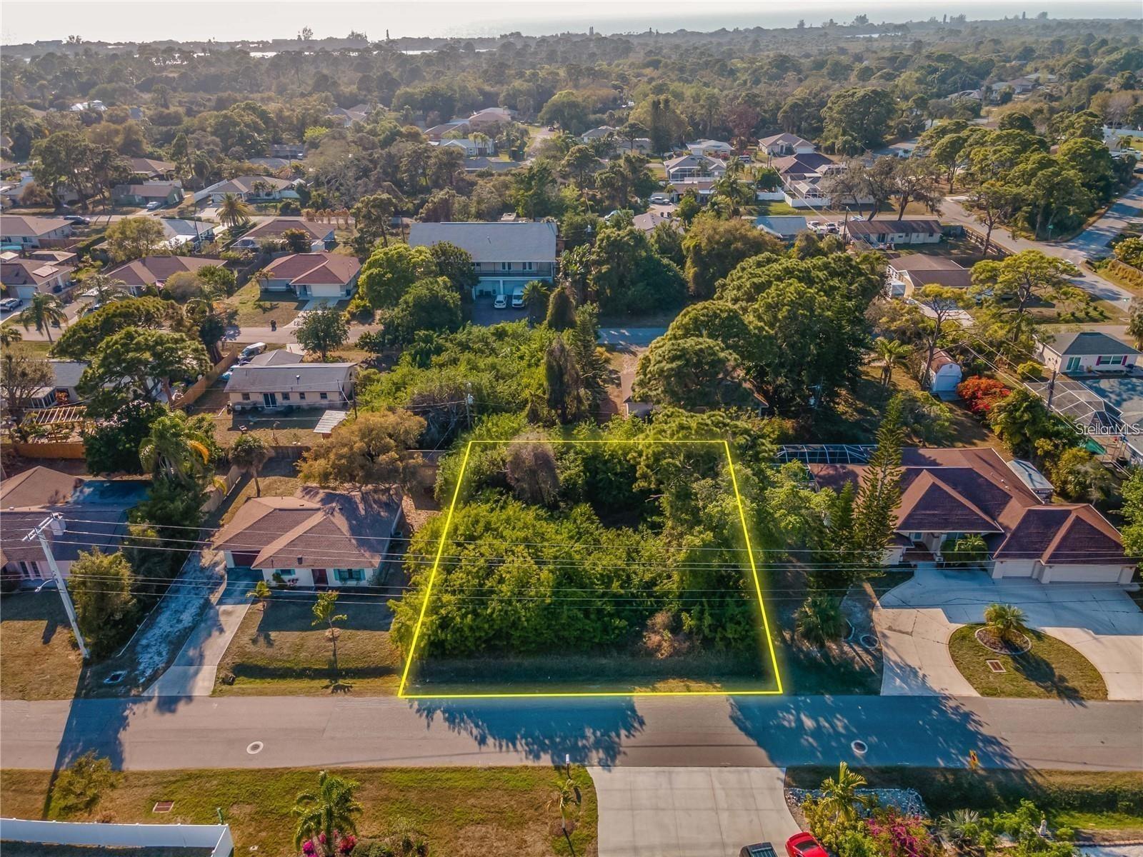SOUTH VENICE - Land
