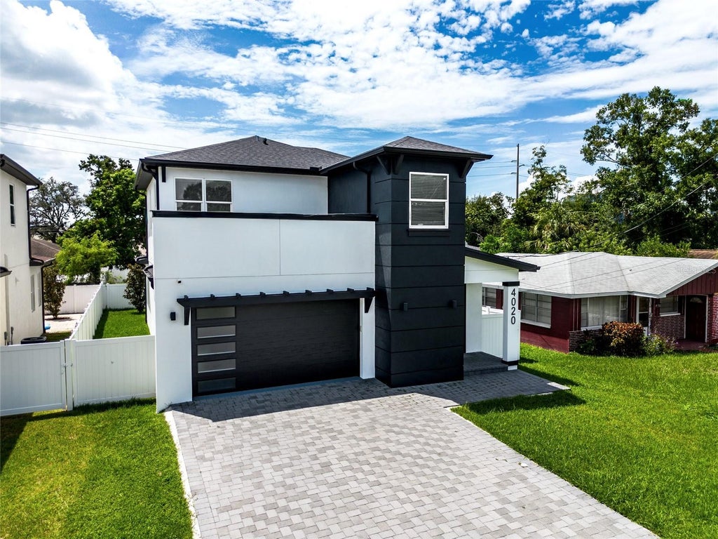 Photo of 4020 W Arch Street, Tampa, FL 33607 (MLS # TB8542744)
