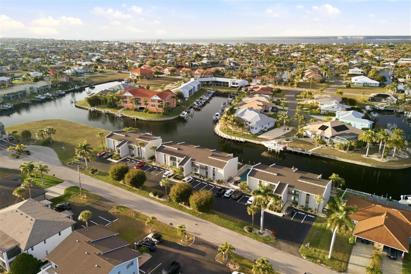 MEDITERRANEAN COURT - Residential