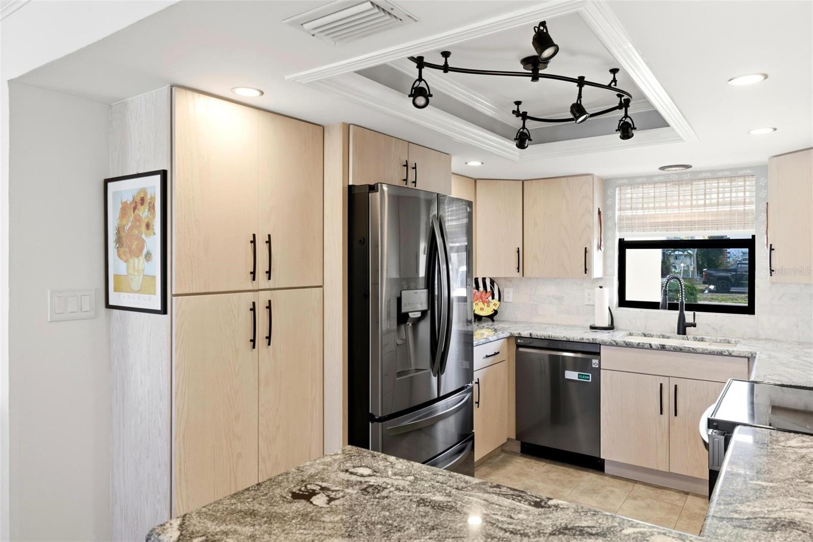 MEDITERRANEAN COURT - Residential