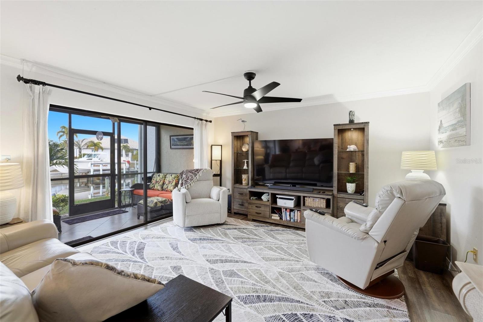 MEDITERRANEAN COURT - Residential