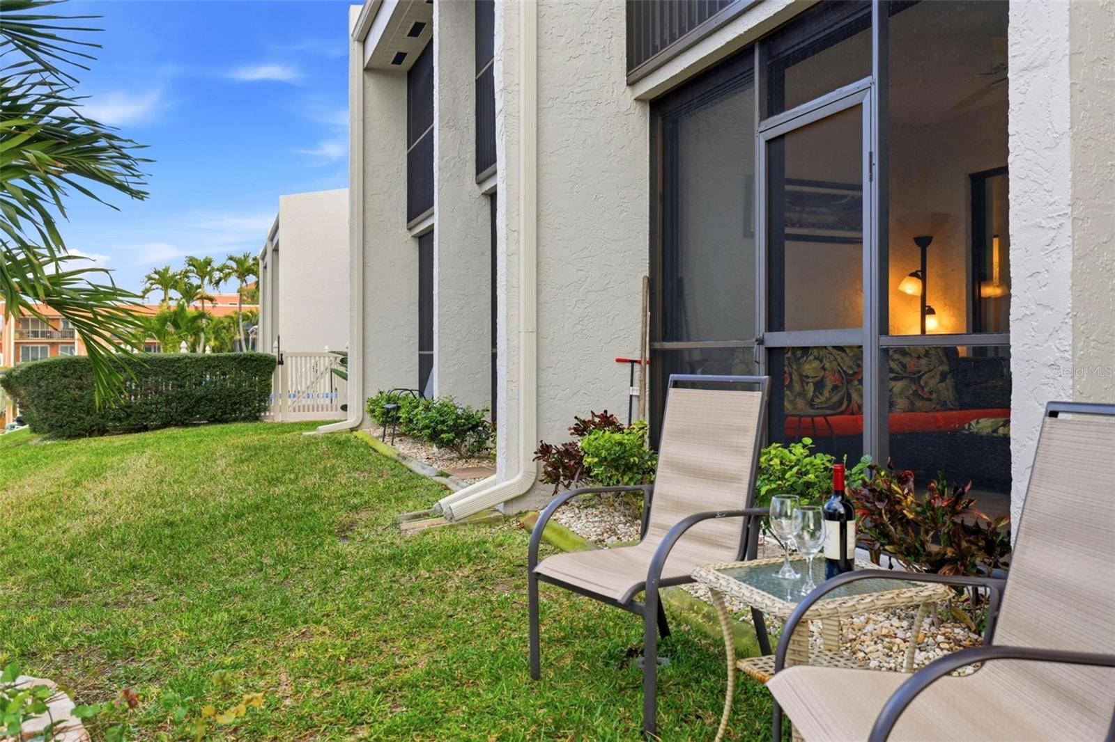 MEDITERRANEAN COURT - Residential