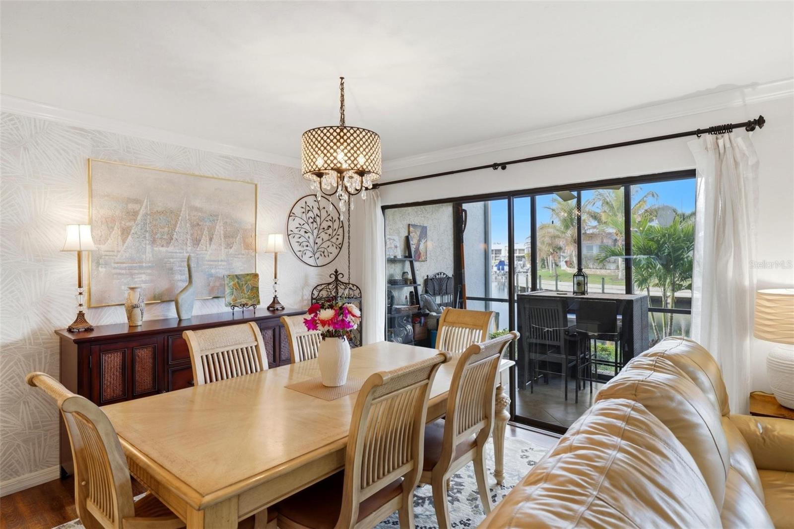 MEDITERRANEAN COURT - Residential