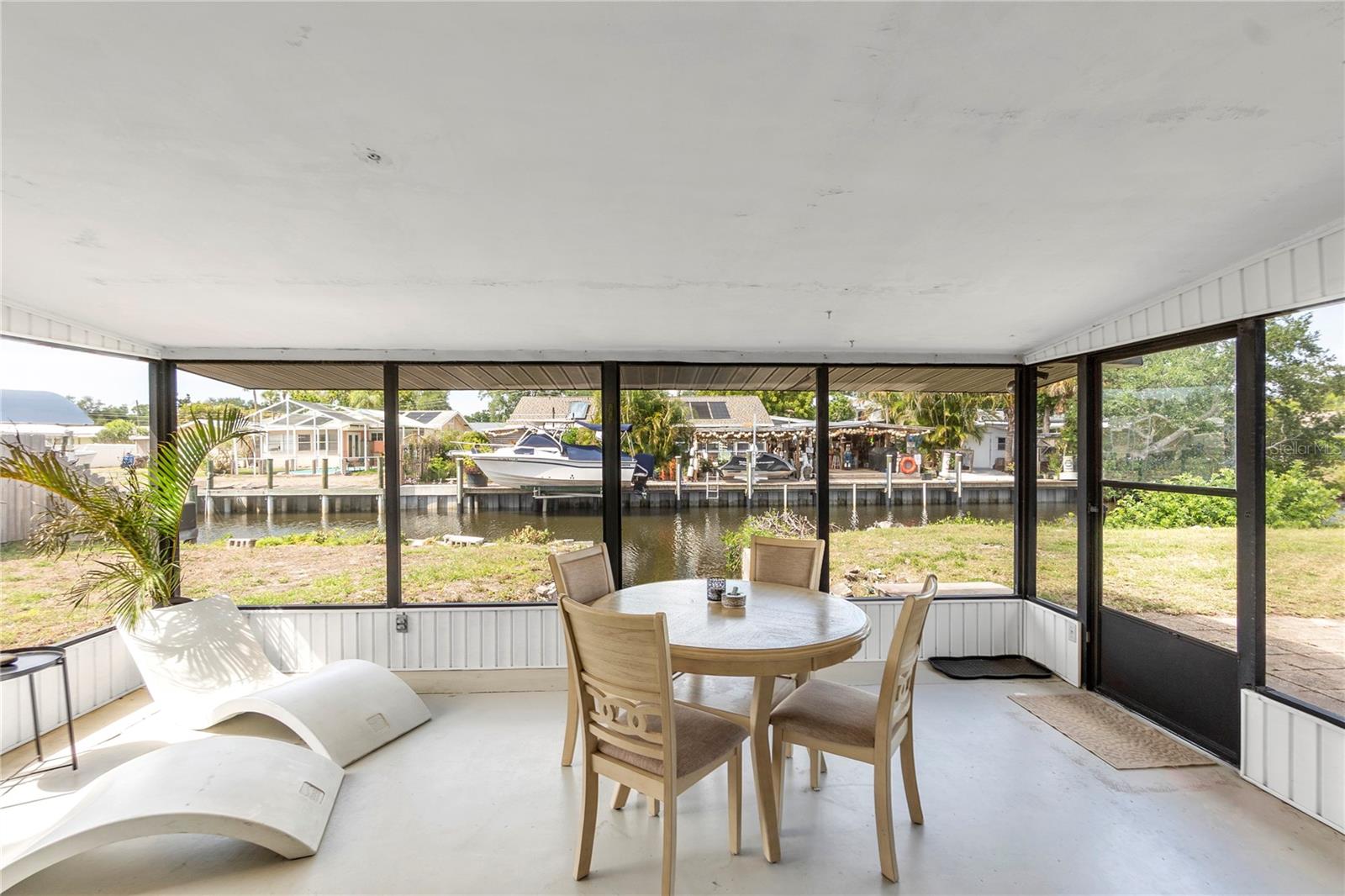 MANALEE - Residential