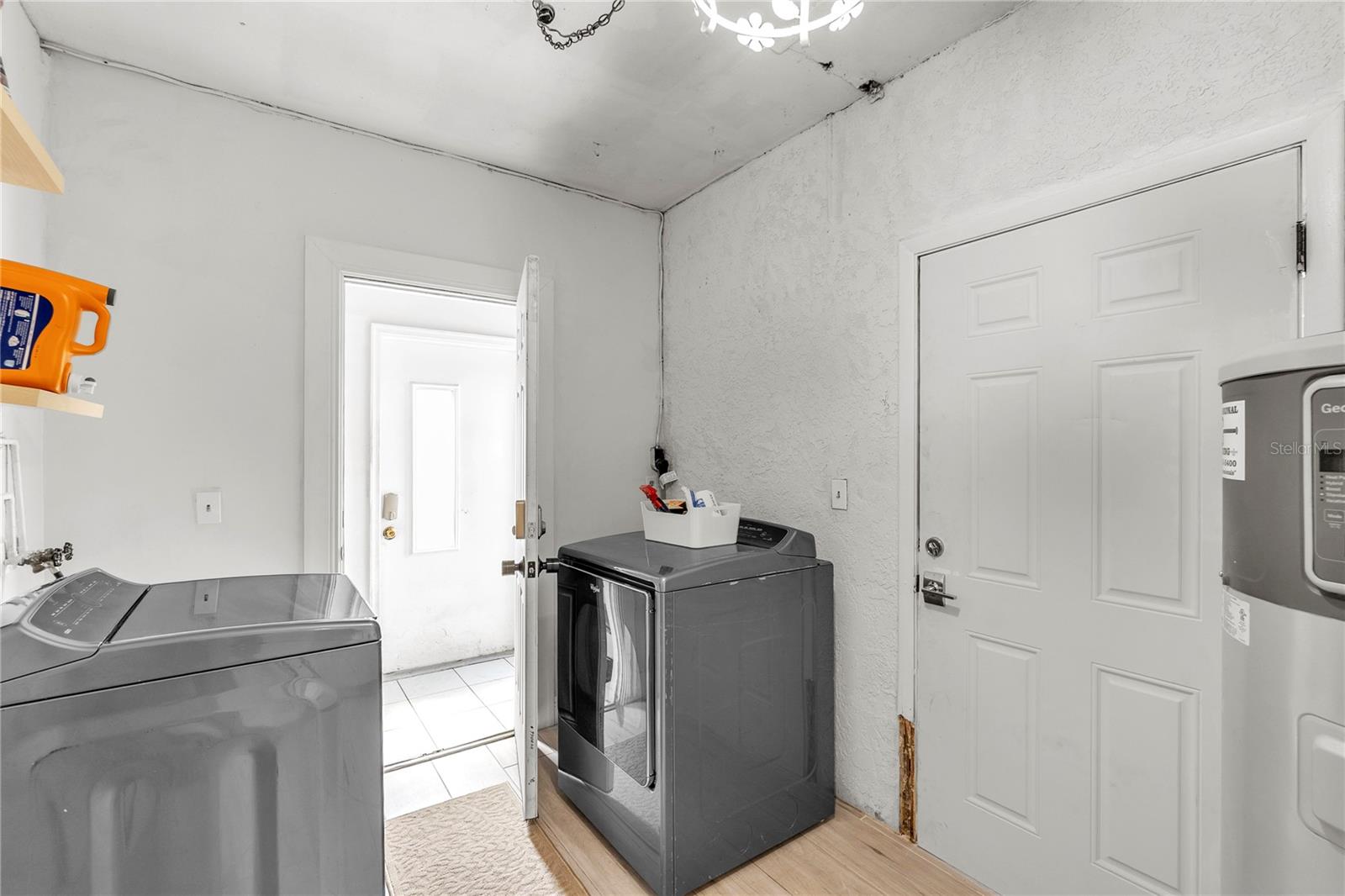 MANALEE - Residential