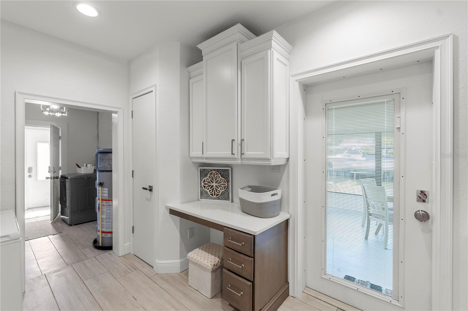 MANALEE - Residential