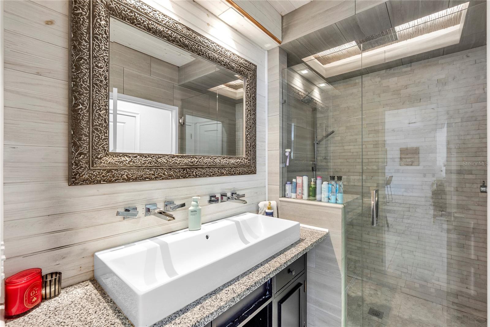 MANALEE - Residential