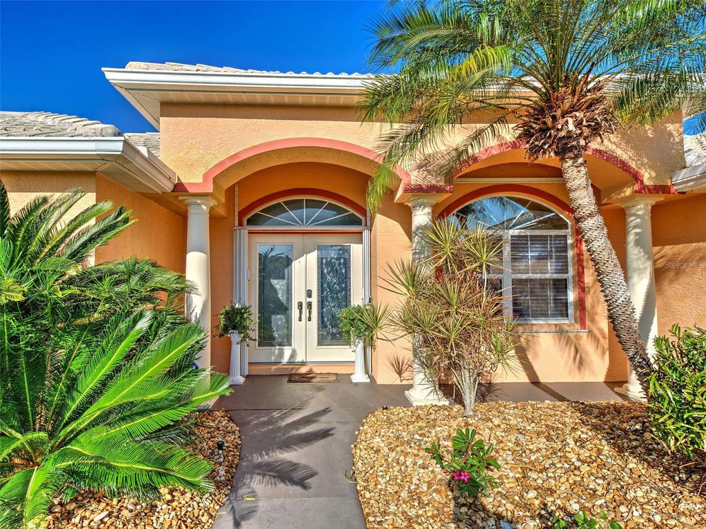 Photo of 181 King Palm Court, Venice, FL 34292 (MLS # N6141953)