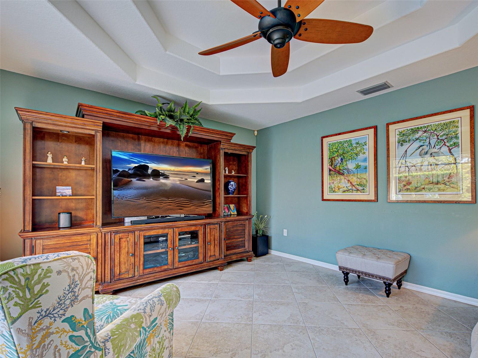 VENICE PALMS PH 1 - Residential