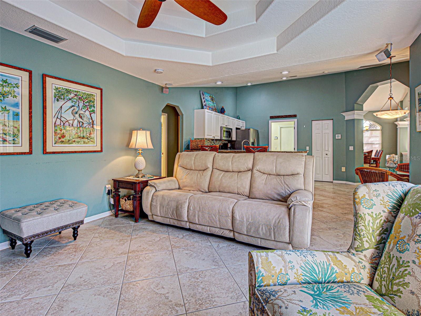 VENICE PALMS PH 1 - Residential