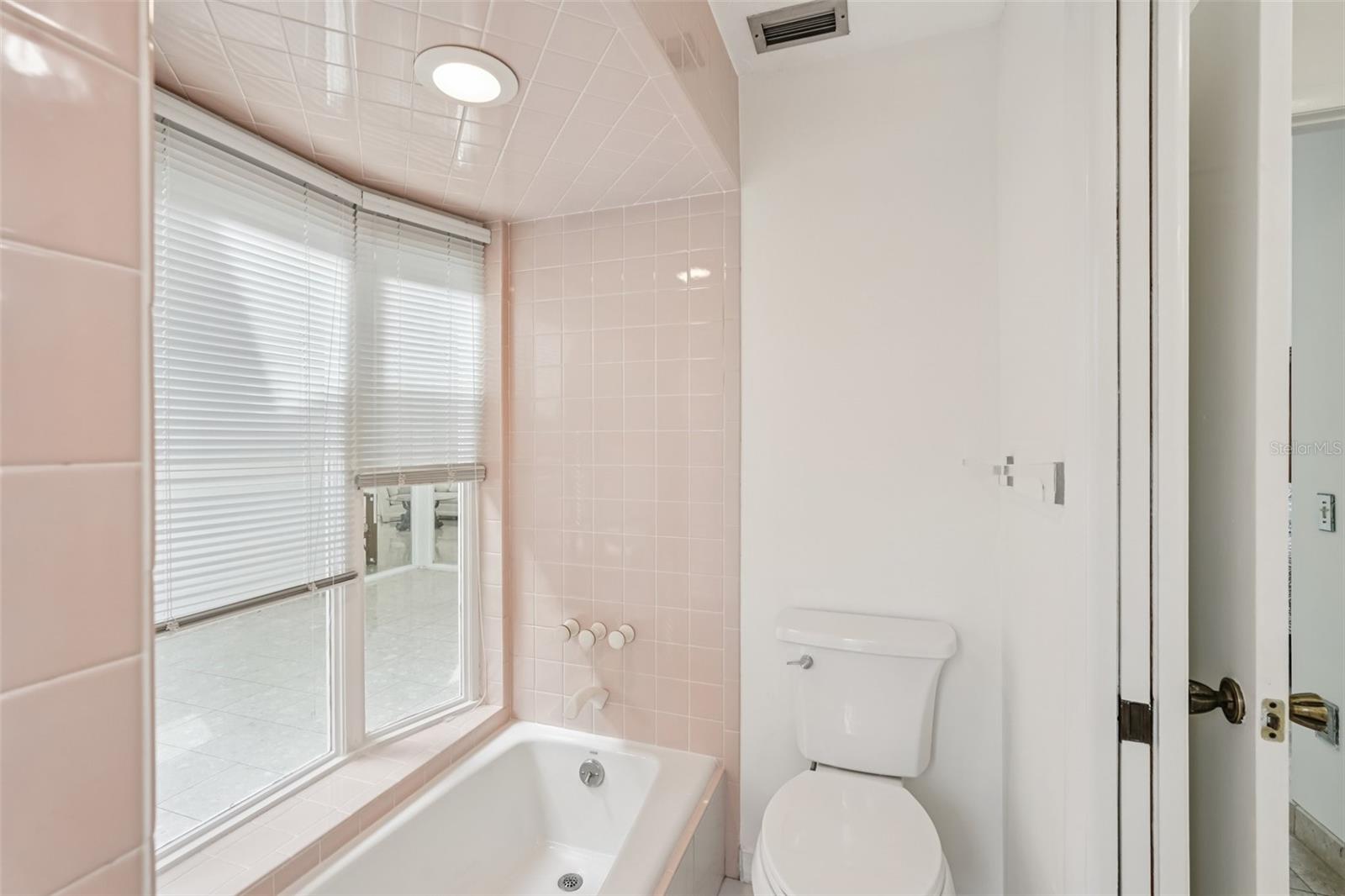 RIVER HARBOR WEST - Residential