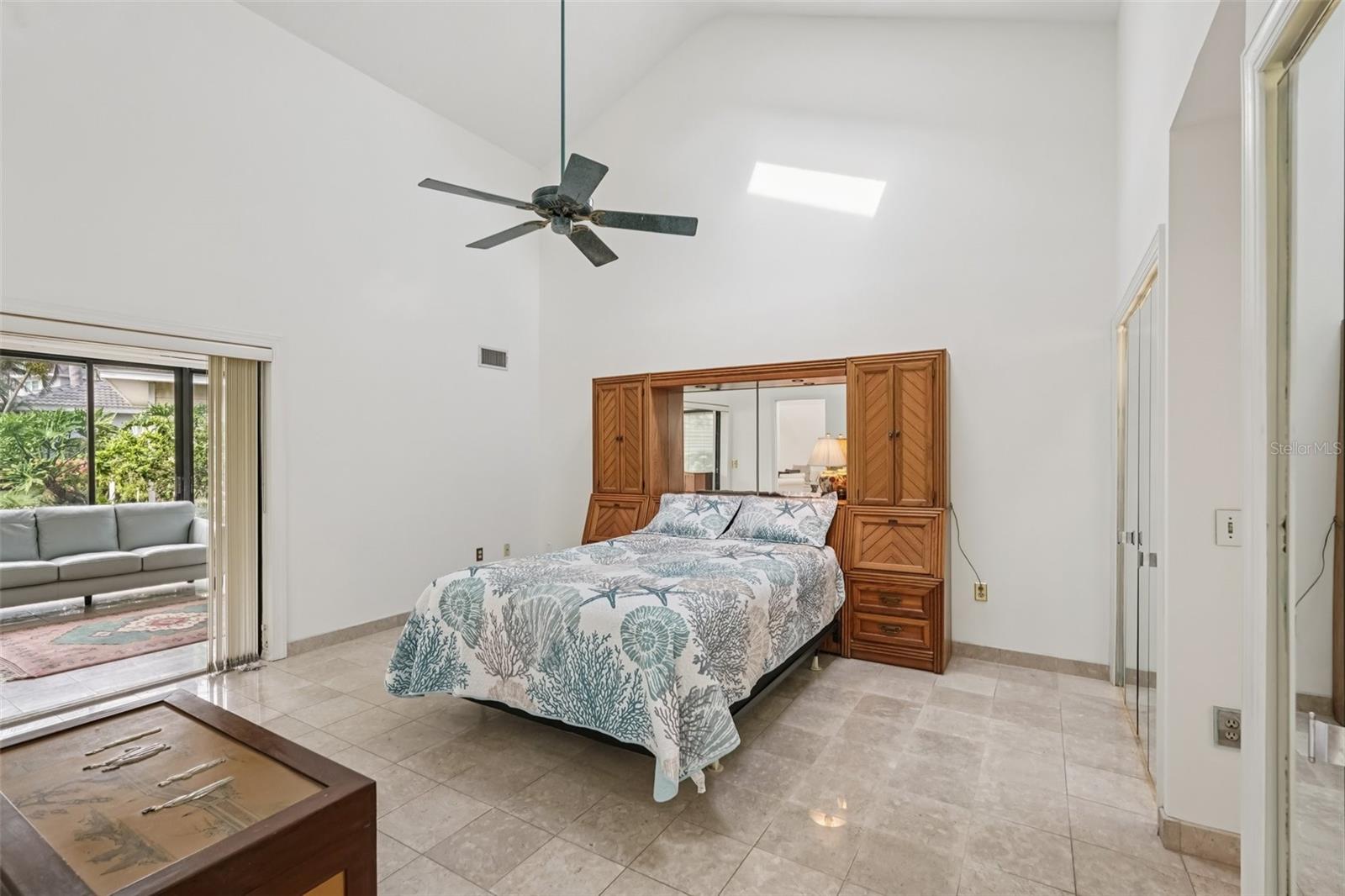 RIVER HARBOR WEST - Residential