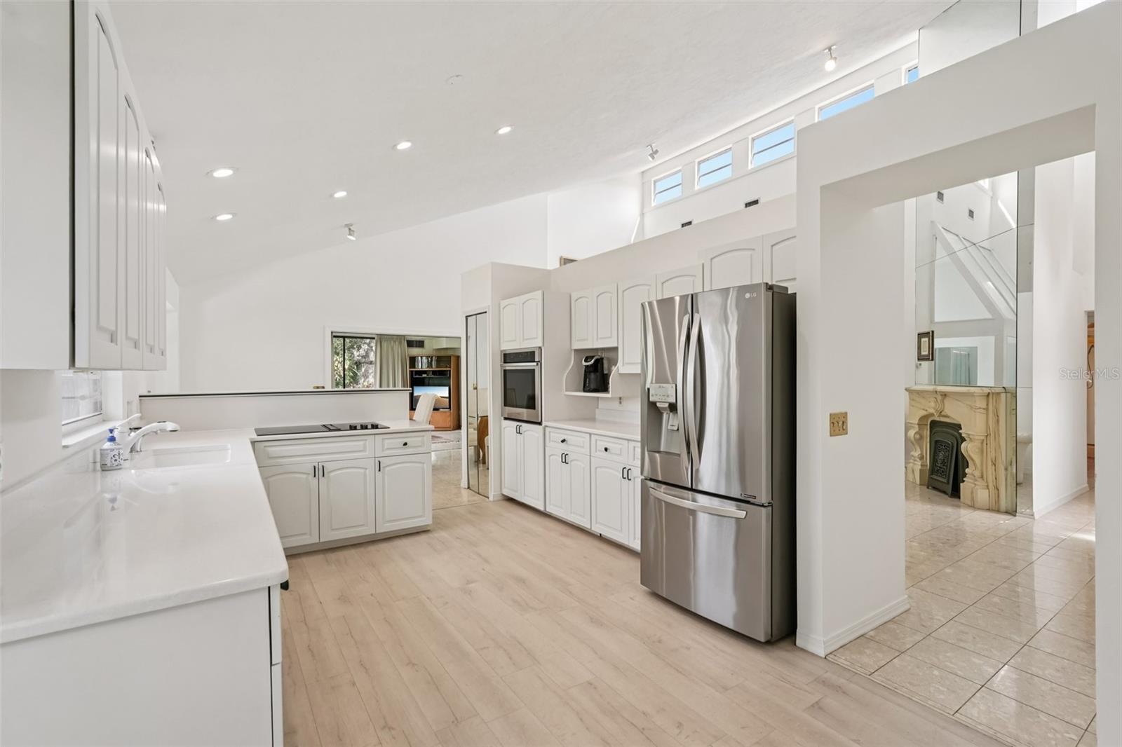 RIVER HARBOR WEST - Residential