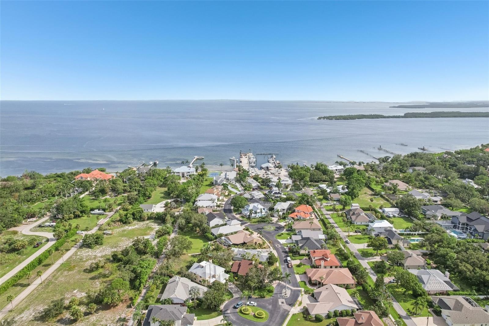 RIVER HARBOR WEST - Residential