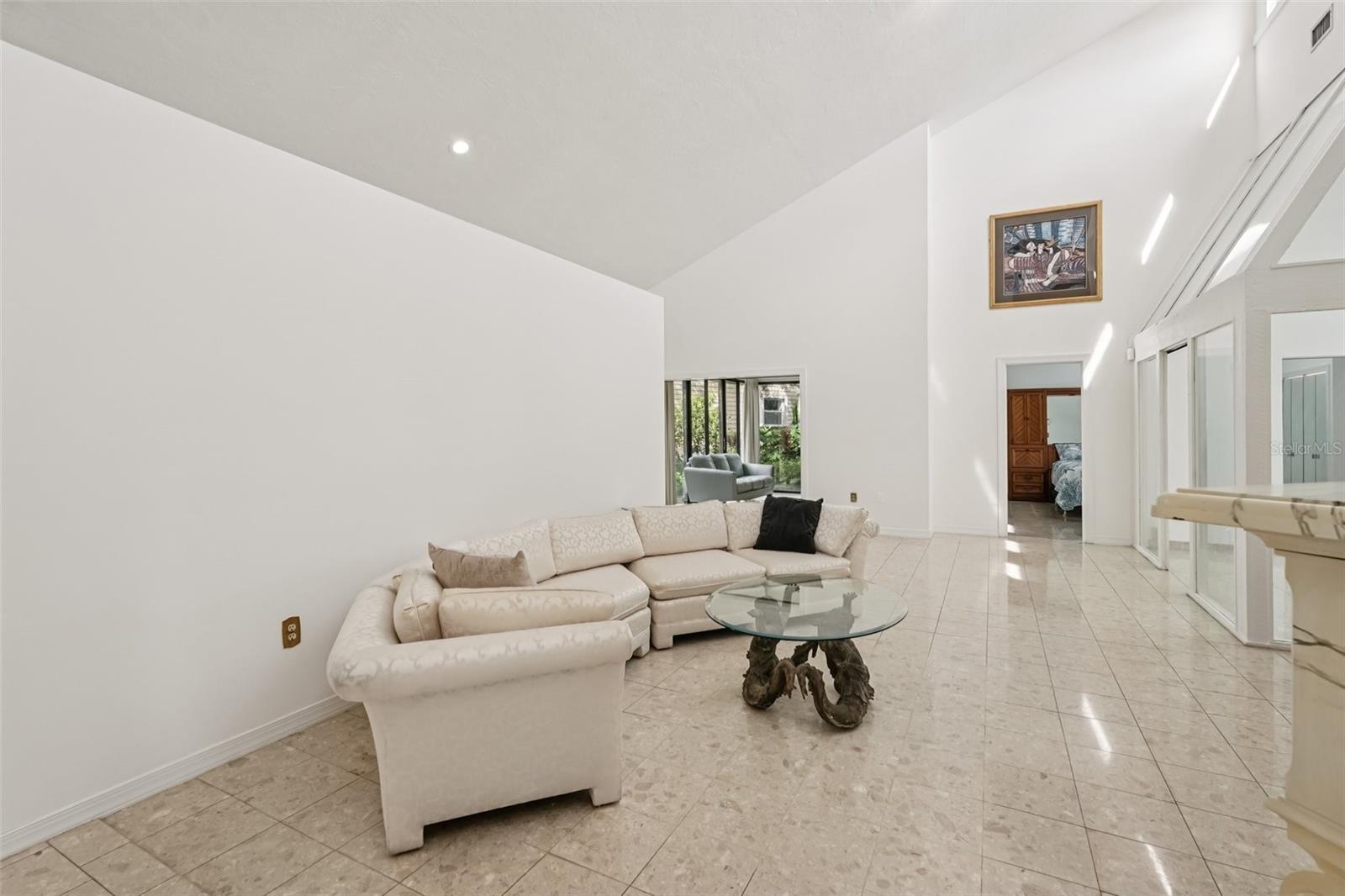 RIVER HARBOR WEST - Residential