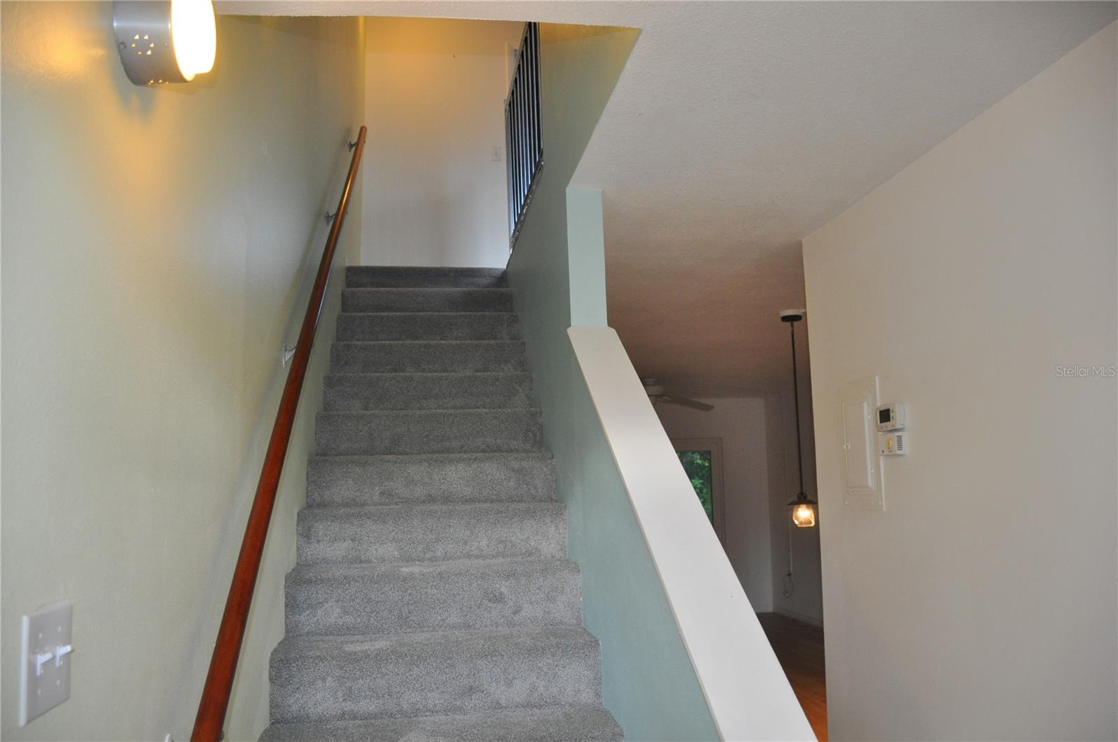 CHARLOTTE BAY VILLAS BLDG 02 - Residential