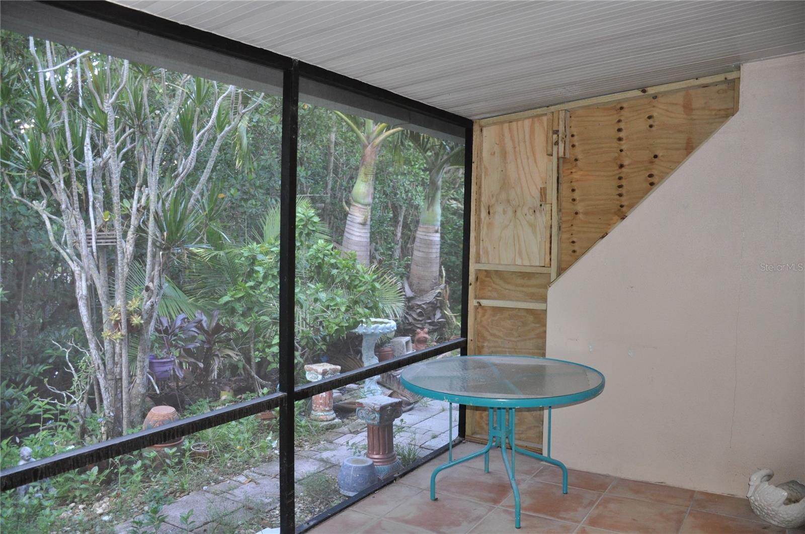 CHARLOTTE BAY VILLAS BLDG 02 - Residential