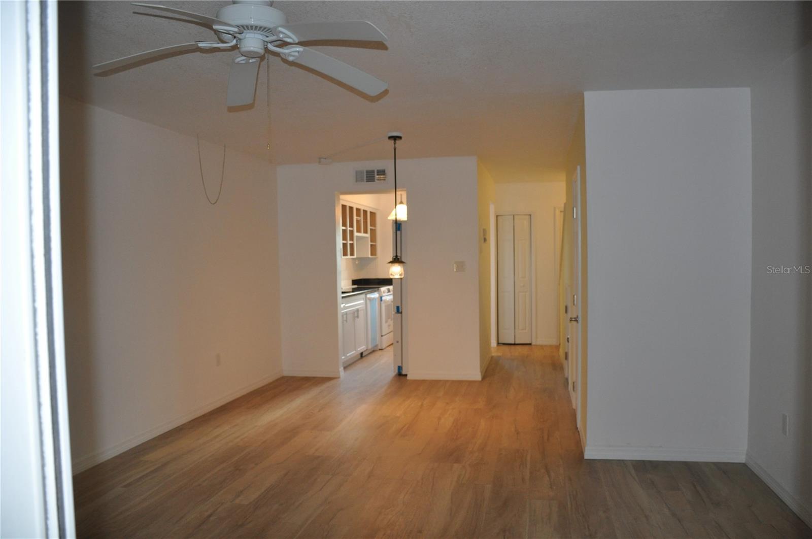 CHARLOTTE BAY VILLAS BLDG 02 - Residential