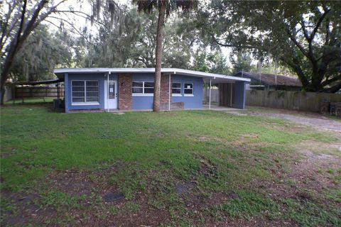 Photo of 3101 Northwind Drive, Eustis, FL 32726 (MLS # A4661389)