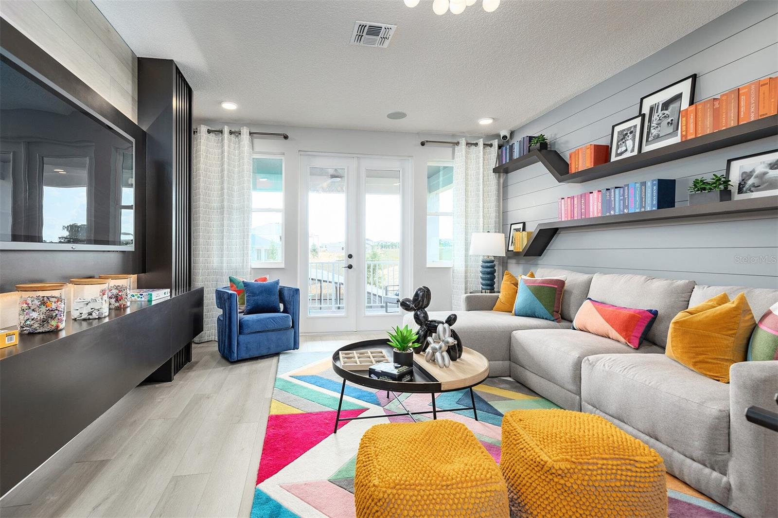 EMERSON POINTE - Residential