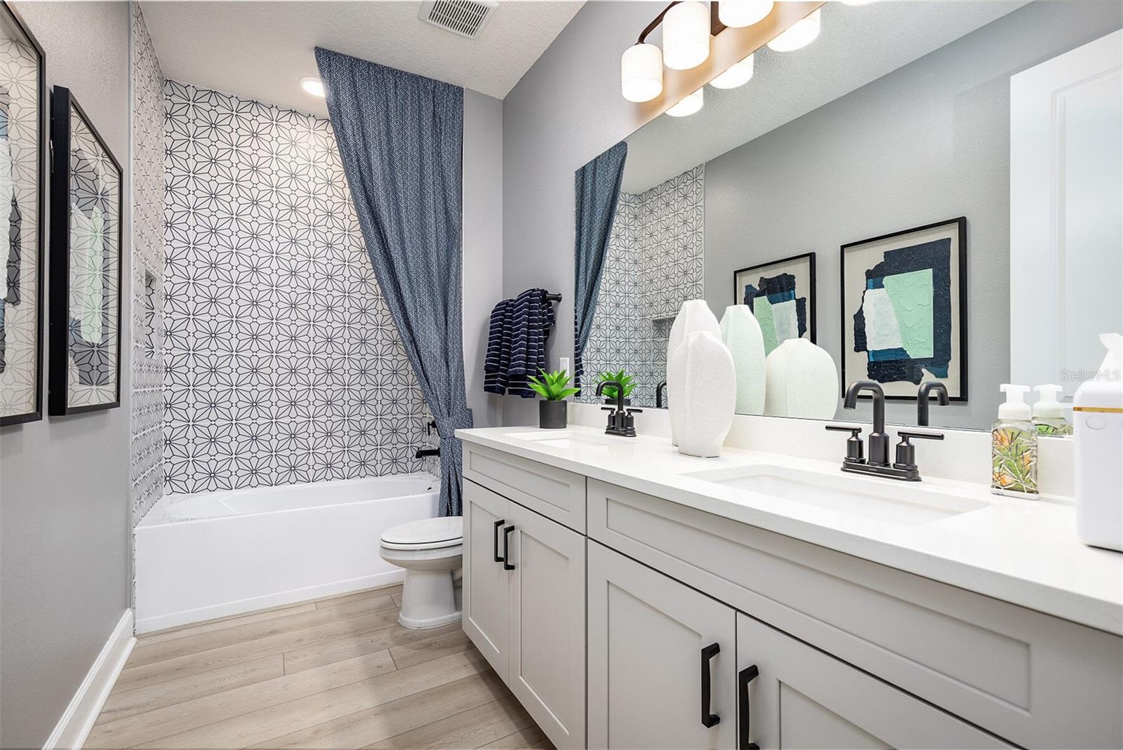 EMERSON POINTE - Residential