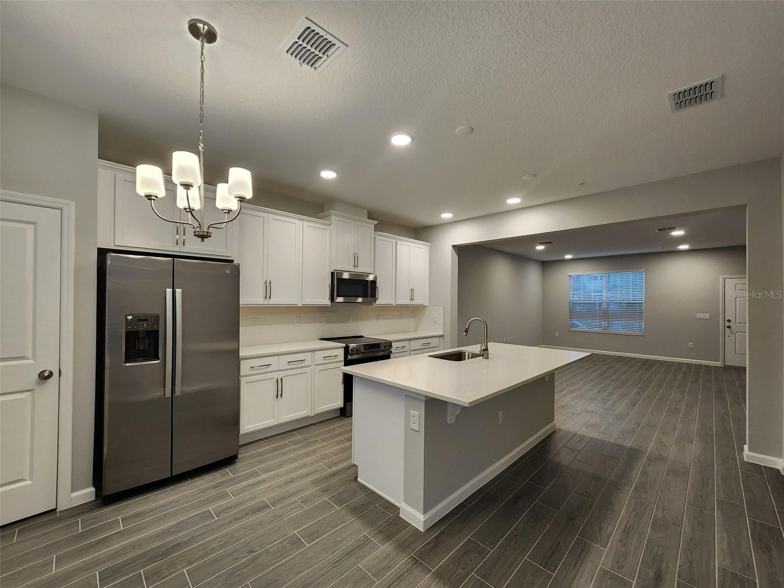 EMERSON POINTE - APOPKA 113/124 LOT 179 - Residential Lease