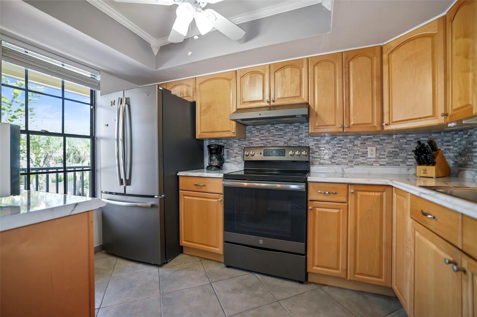 460 PAULA DRIVE S 401