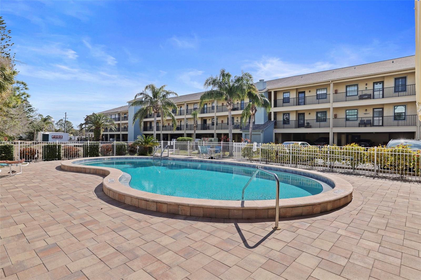 460 PAULA DRIVE S 401