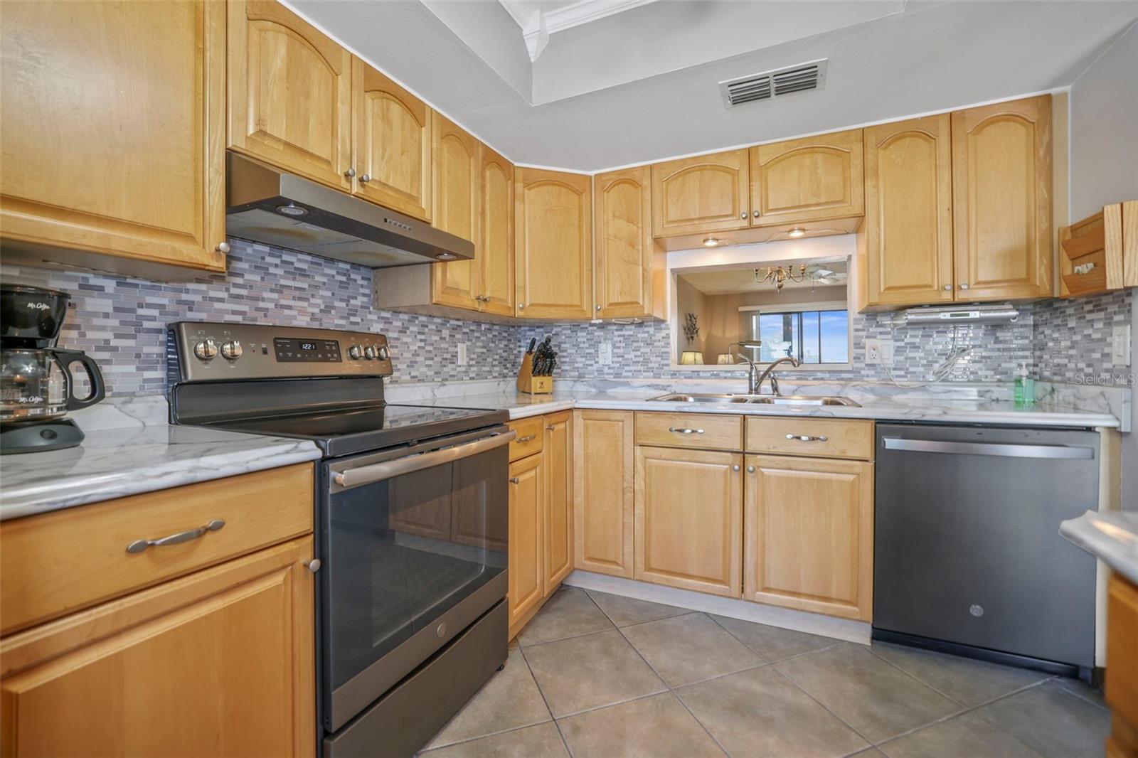 460 PAULA DRIVE S 401