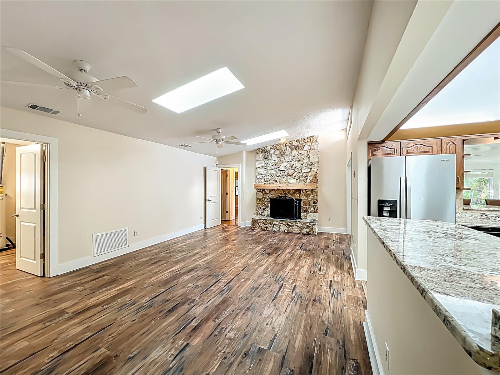 BRANTLEY COVE - Residential