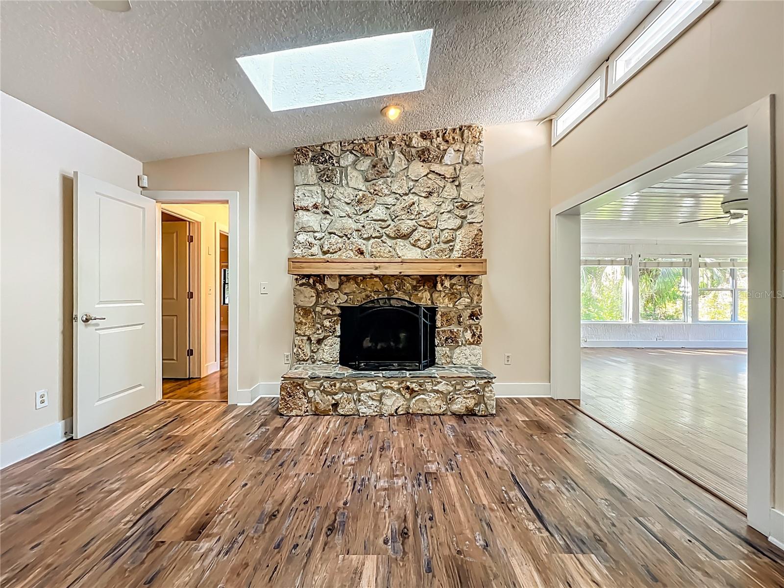 BRANTLEY COVE - Residential