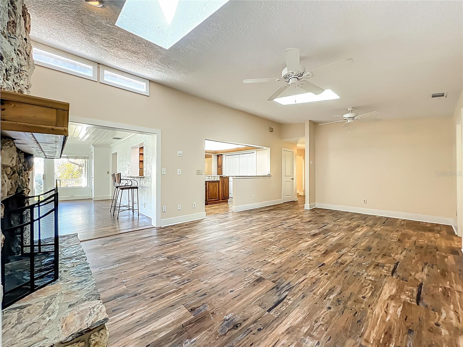 BRANTLEY COVE - Residential