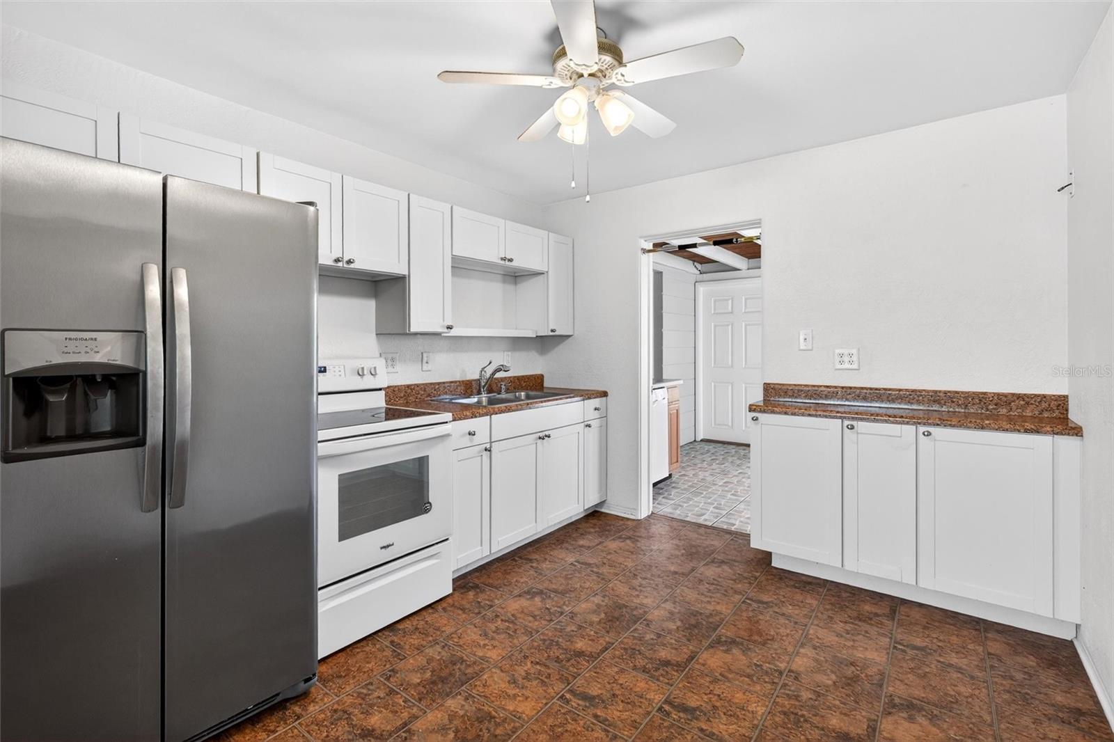 ORMOND OCEAN GARDENS - Residential