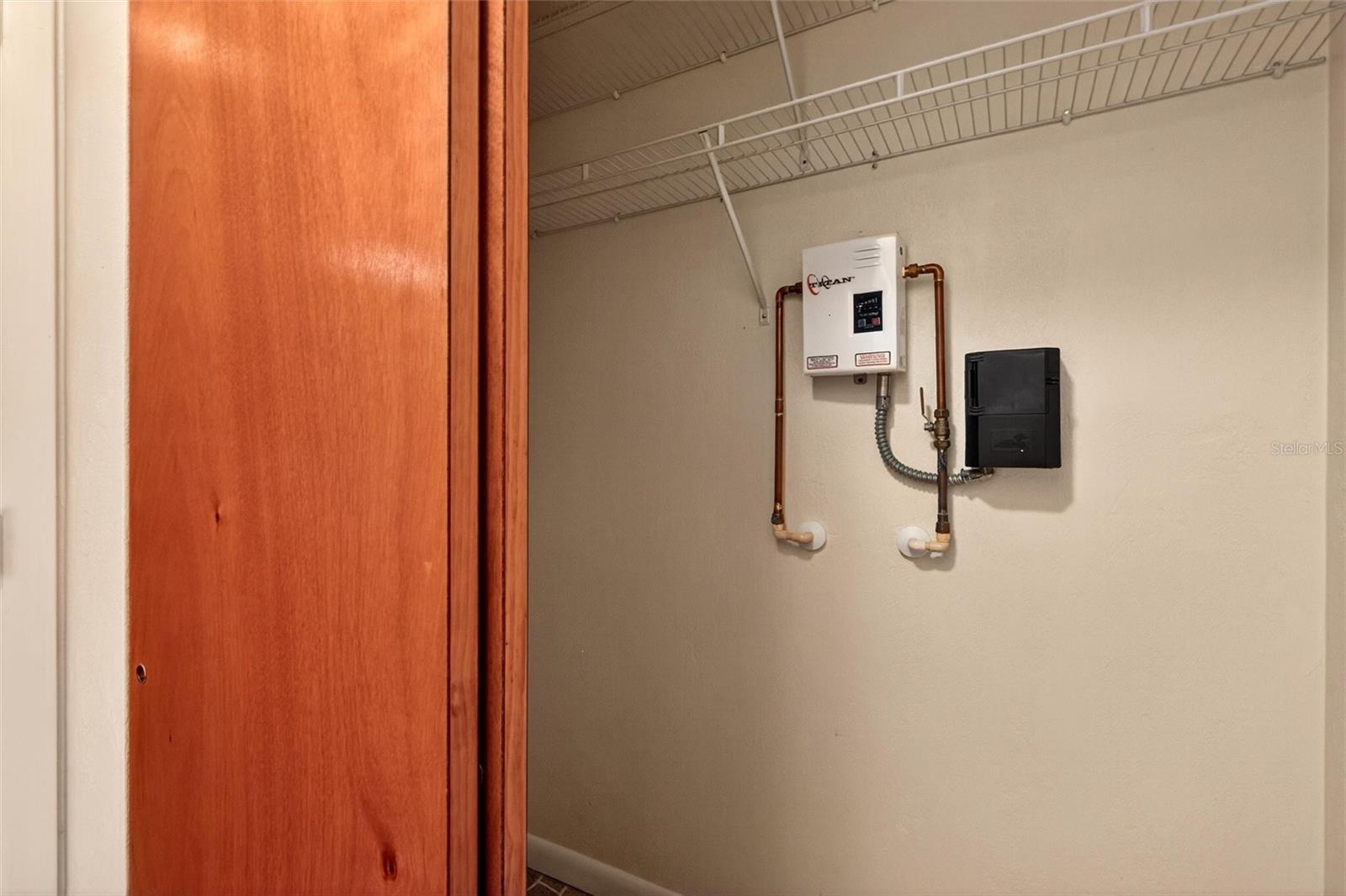 ORMOND OCEAN GARDENS - Residential