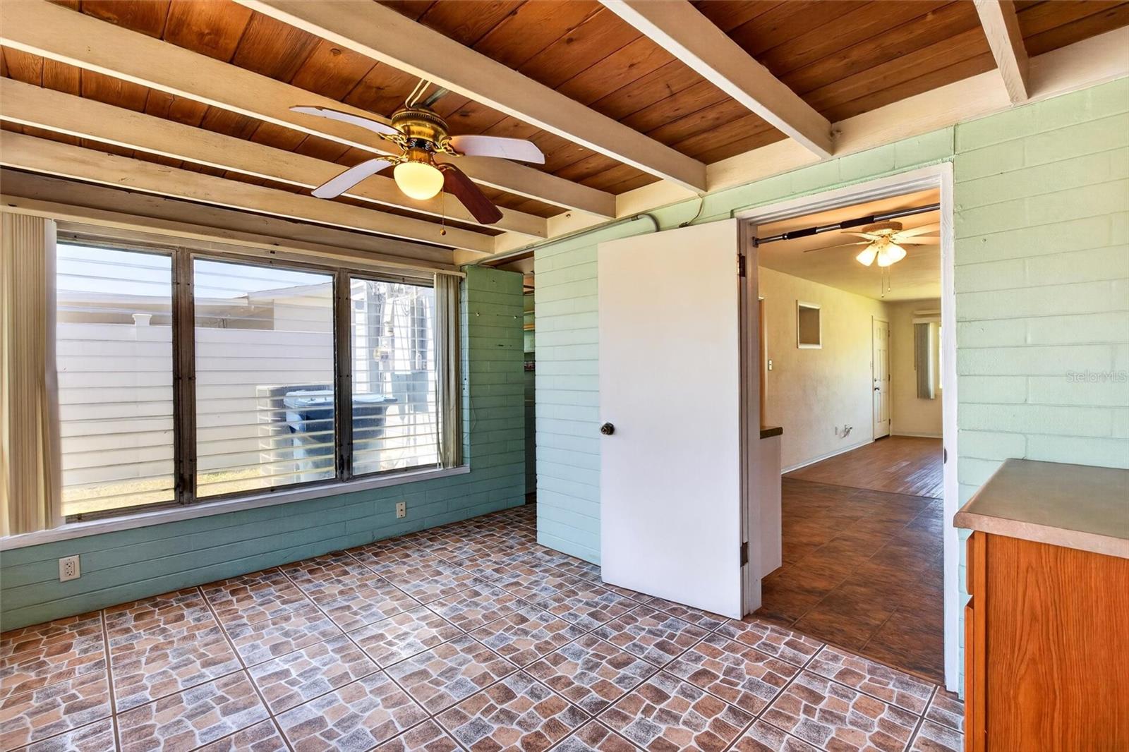 ORMOND OCEAN GARDENS - Residential