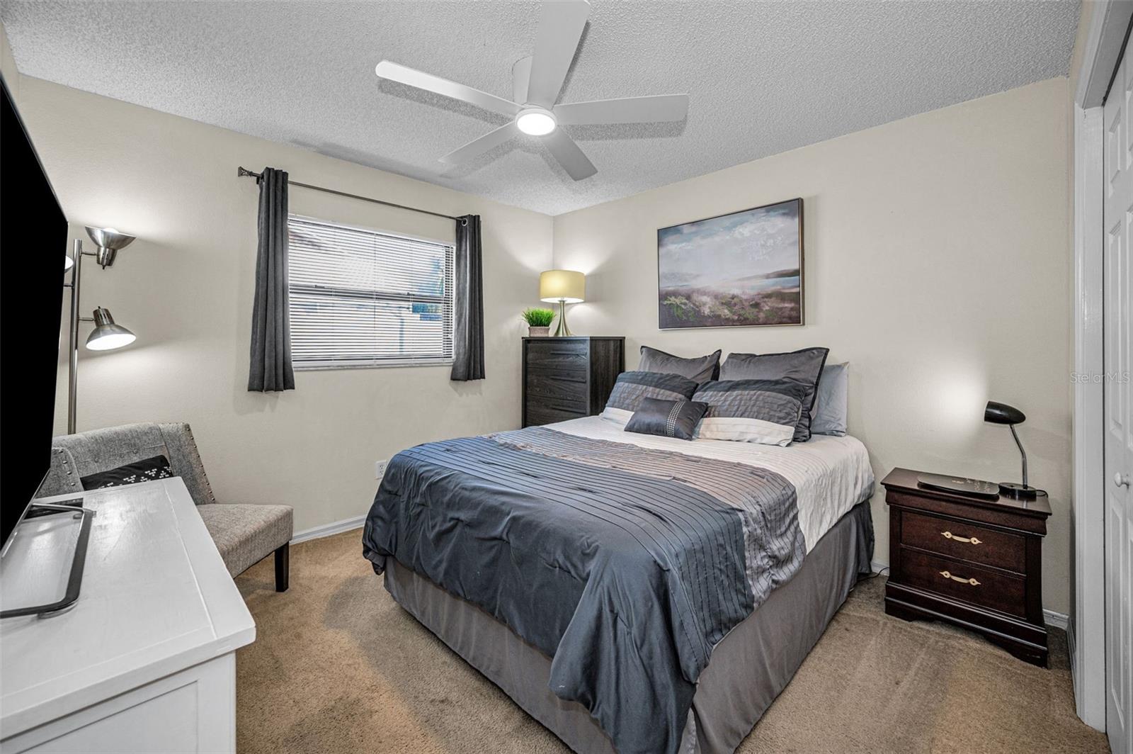 HAMMOCKS THE - Residential