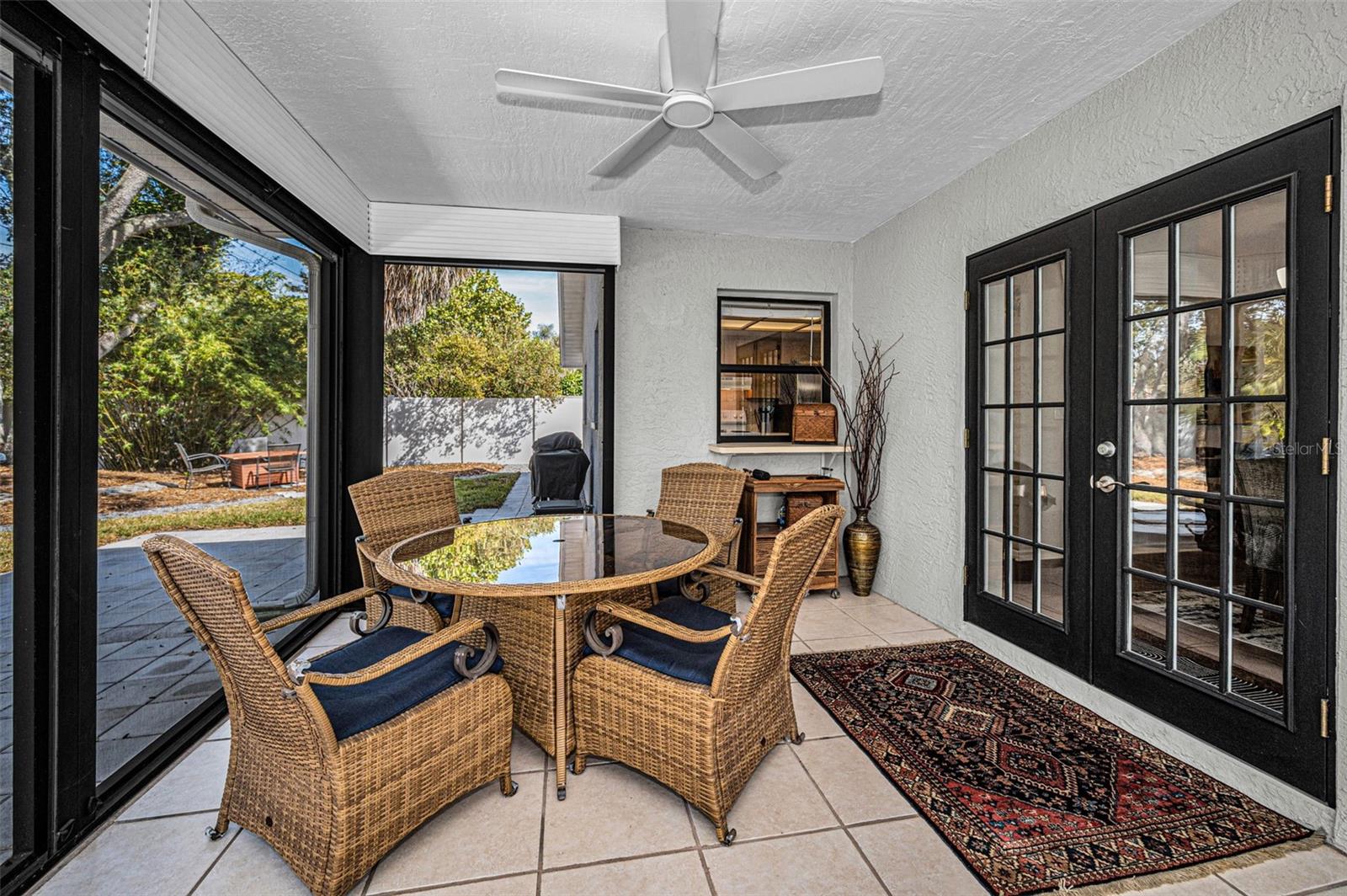 HAMMOCKS THE - Residential