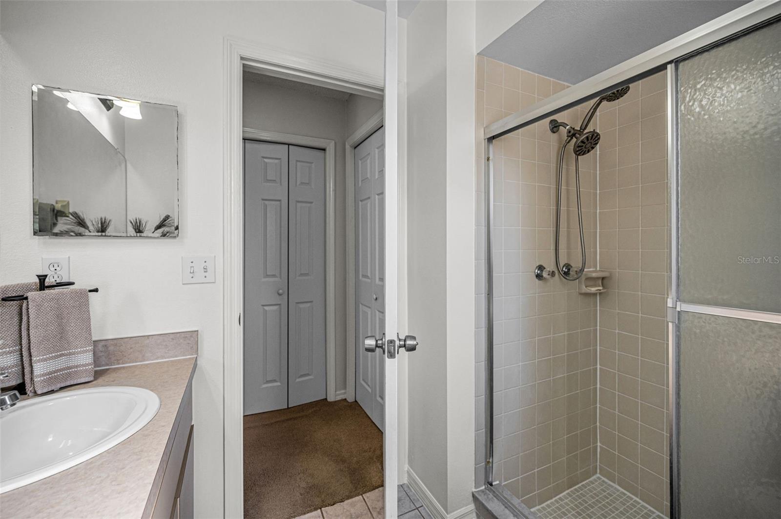 HAMMOCKS THE - Residential