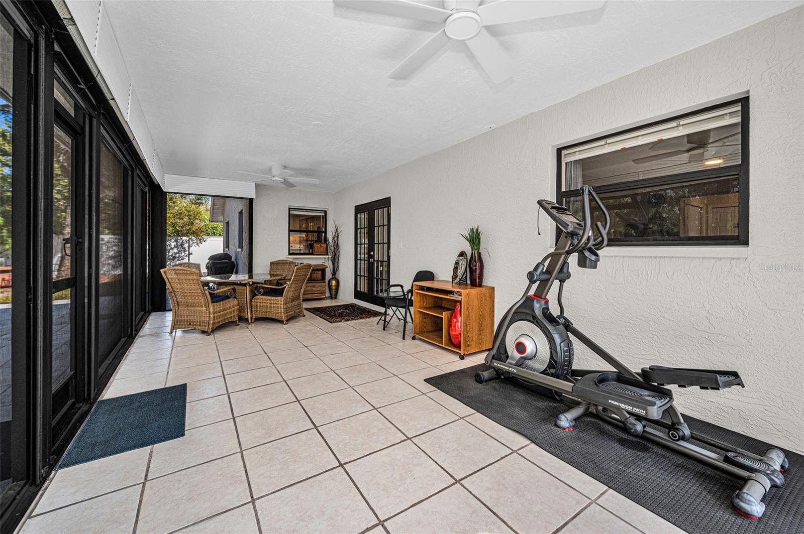 HAMMOCKS THE - Residential