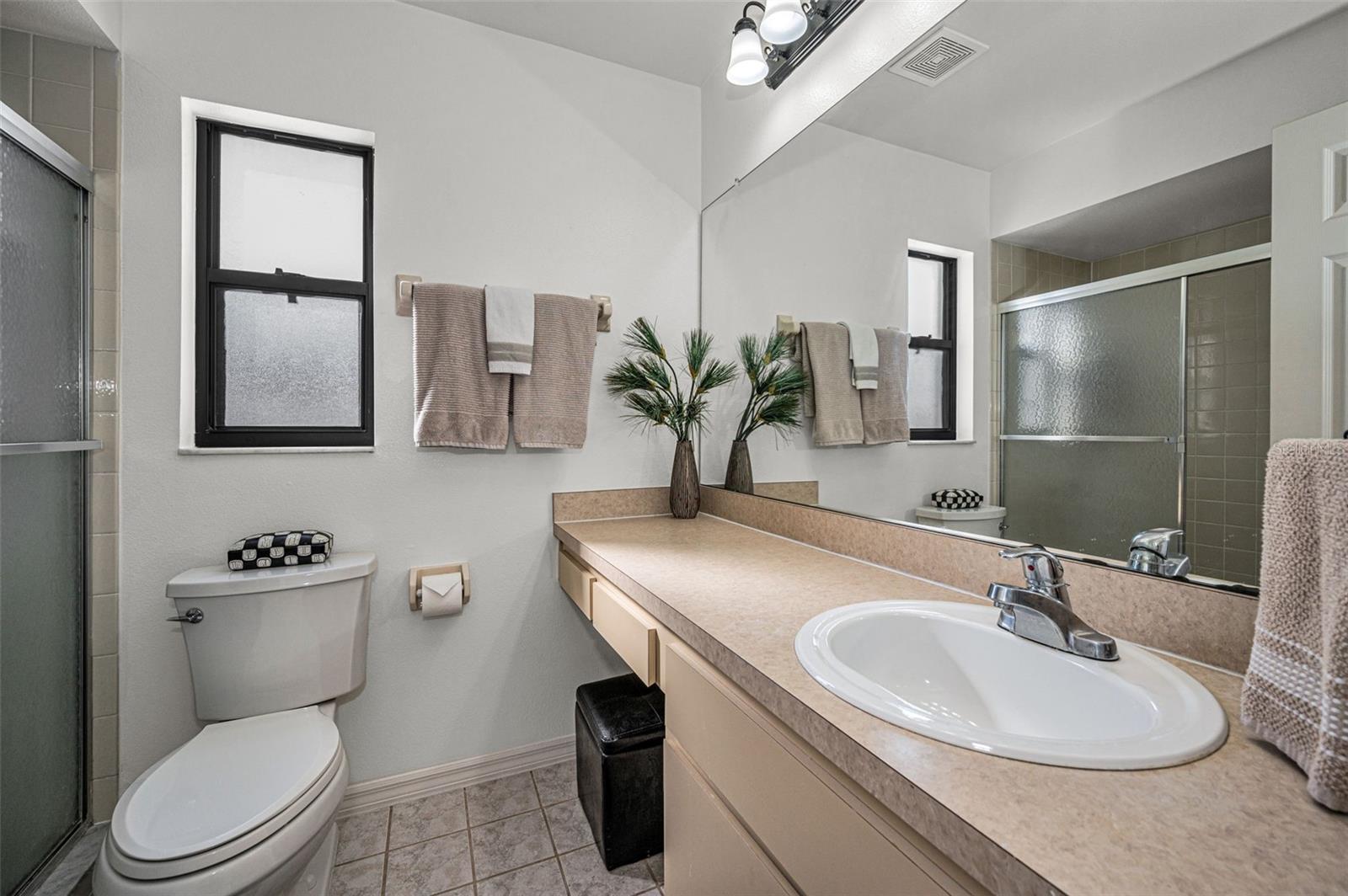 HAMMOCKS THE - Residential