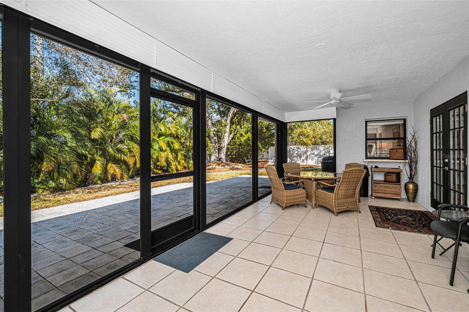 HAMMOCKS THE - Residential