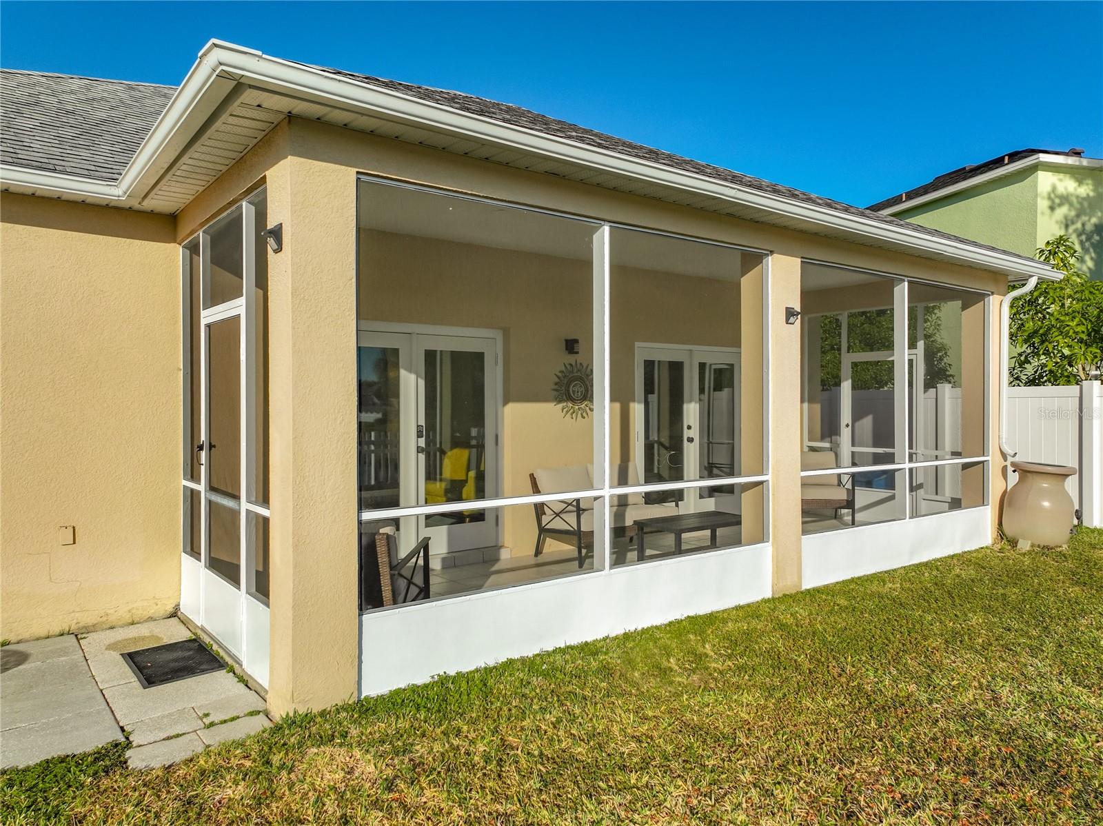 ANDOVER CAY PH 01 44/98 - Residential