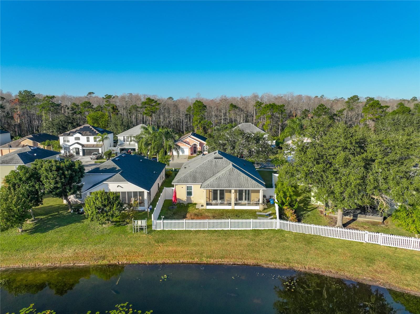 ANDOVER CAY PH 01 44/98 - Residential