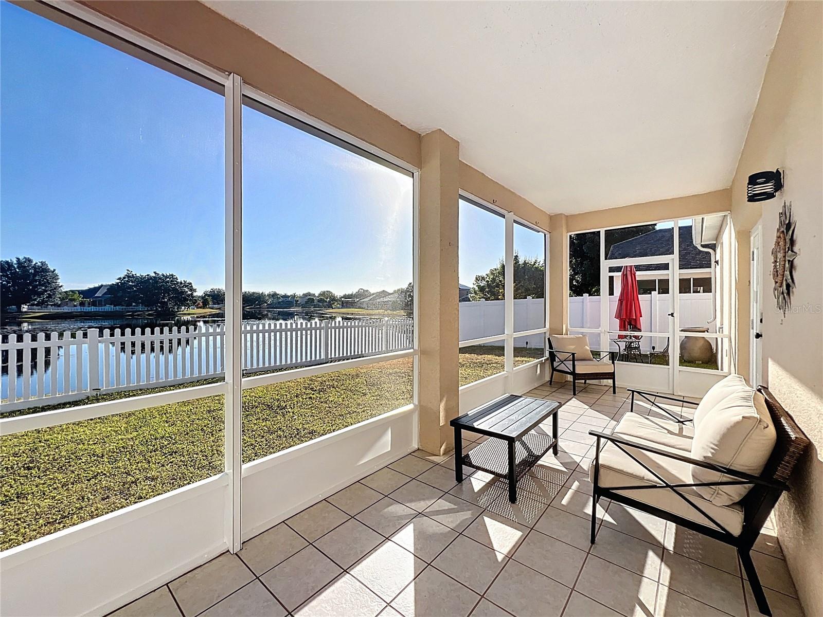 ANDOVER CAY PH 01 44/98 - Residential