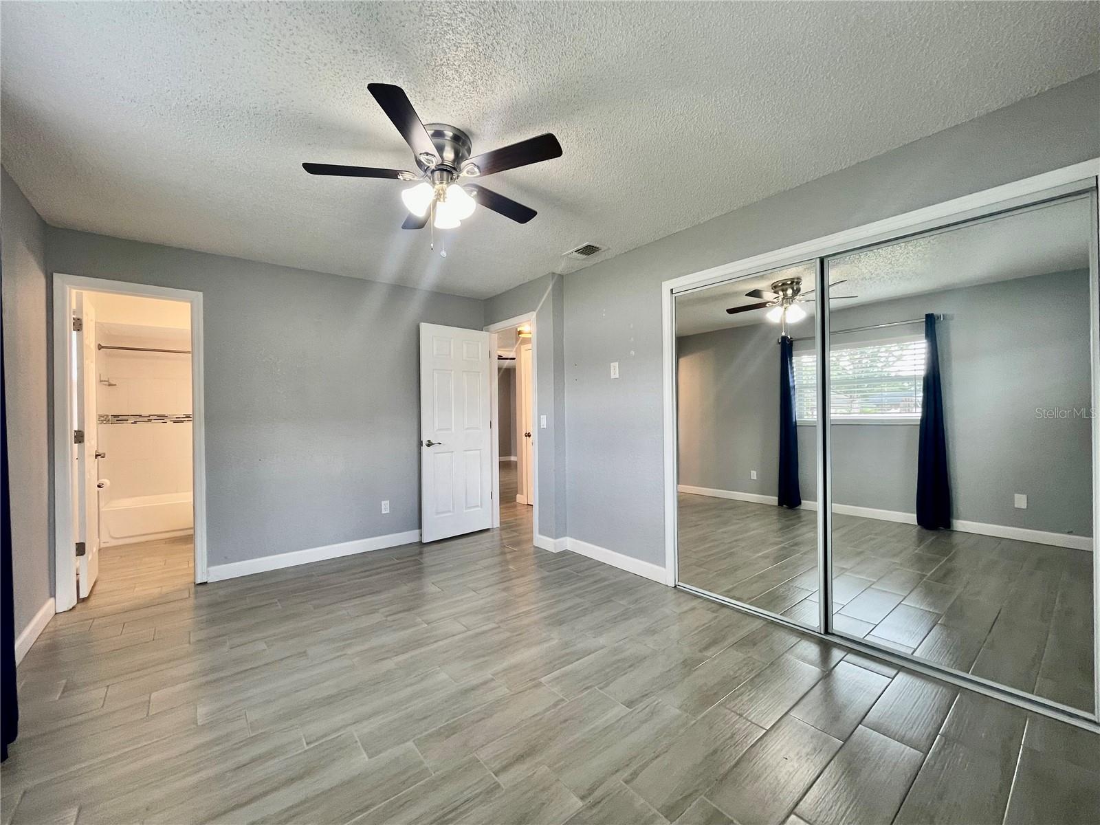 DELTONA LAKES UNIT 69 - Residential Lease