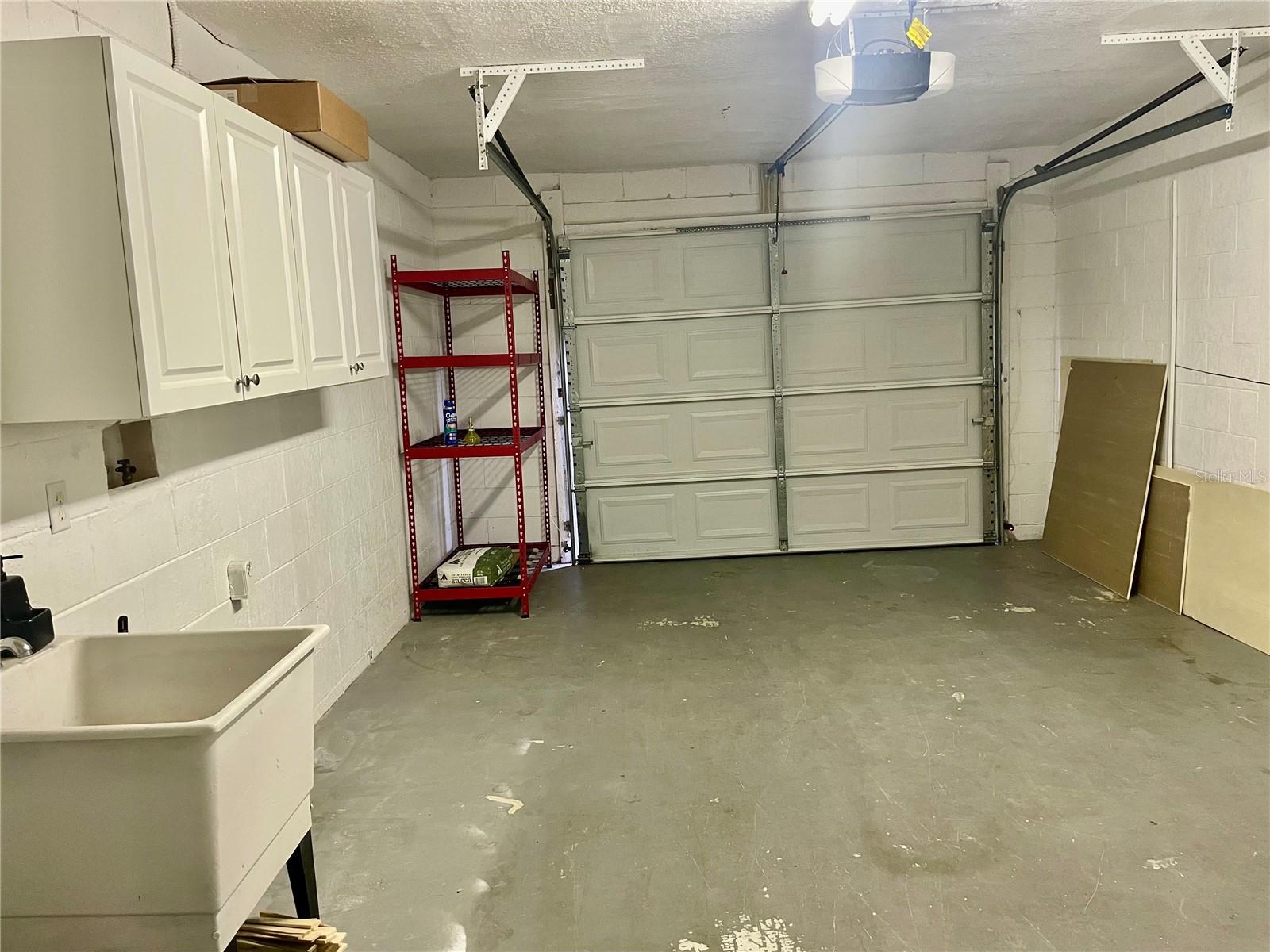 DELTONA LAKES UNIT 69 - Residential Lease