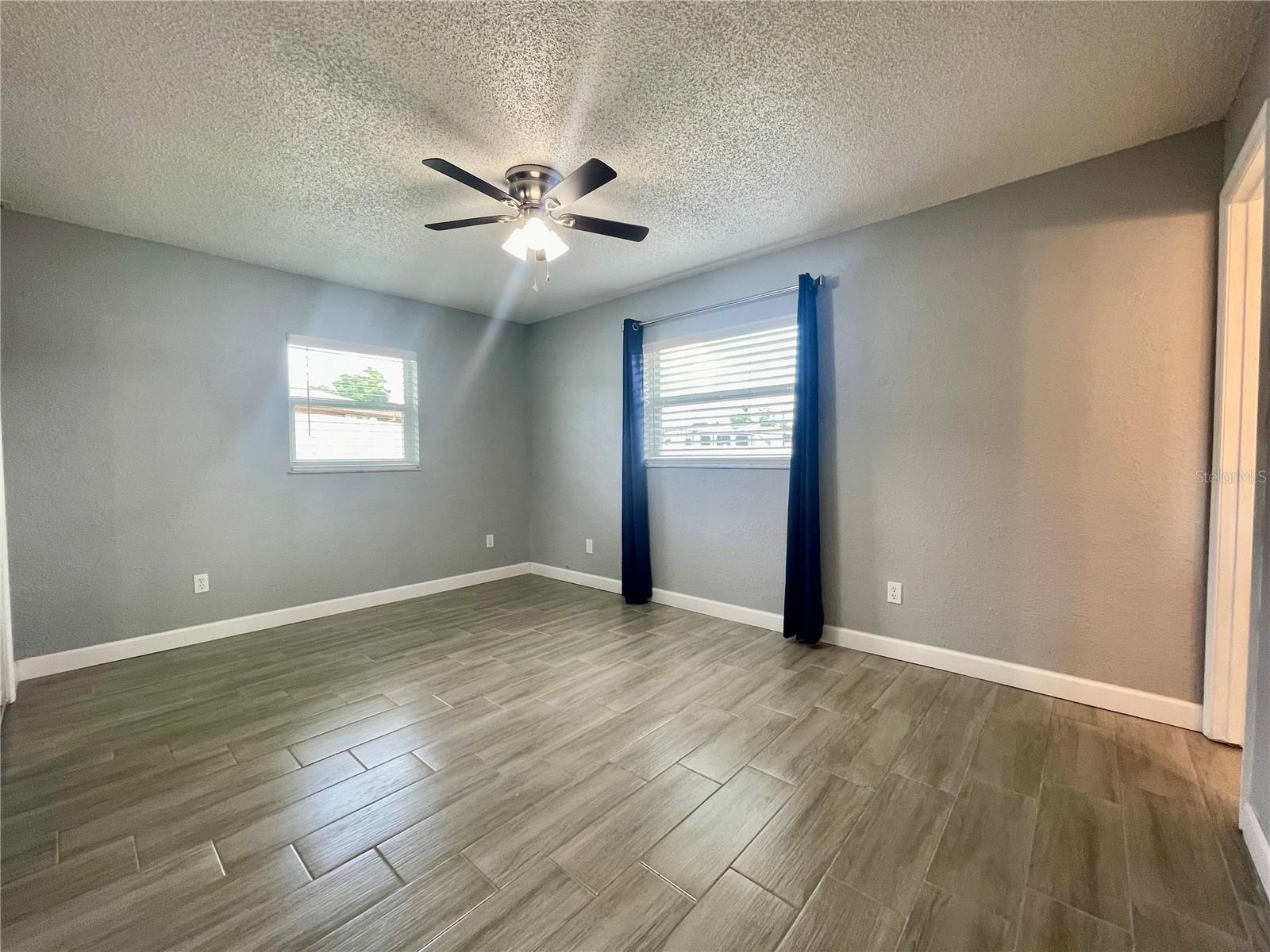 DELTONA LAKES UNIT 69 - Residential Lease
