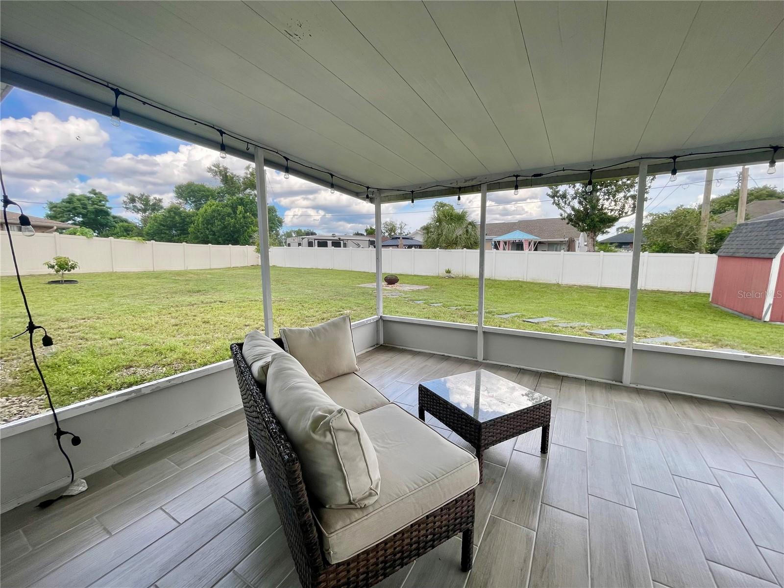 DELTONA LAKES UNIT 69 - Residential Lease